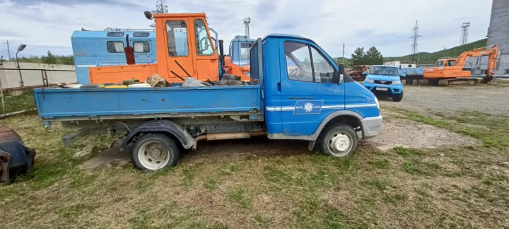 Грузовой-бортовой ГАЗ-3302